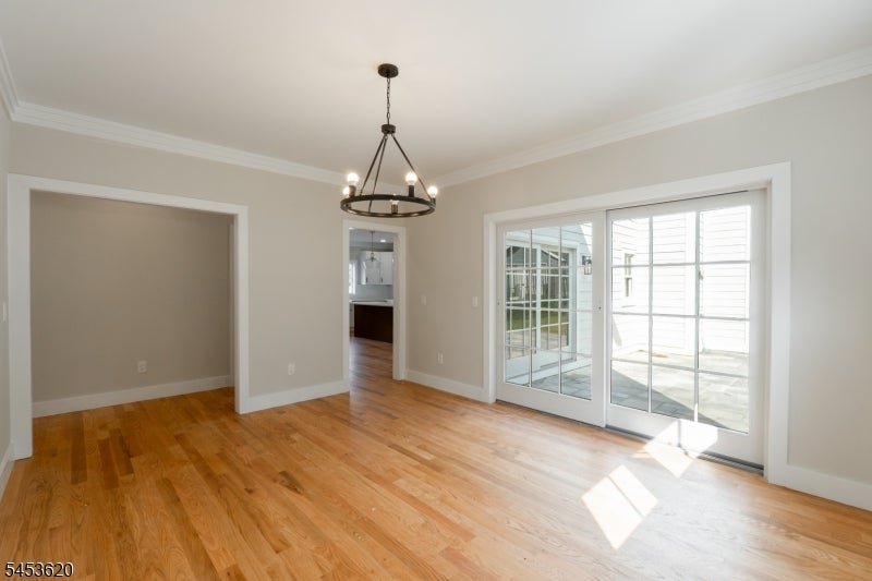 30 E Main St