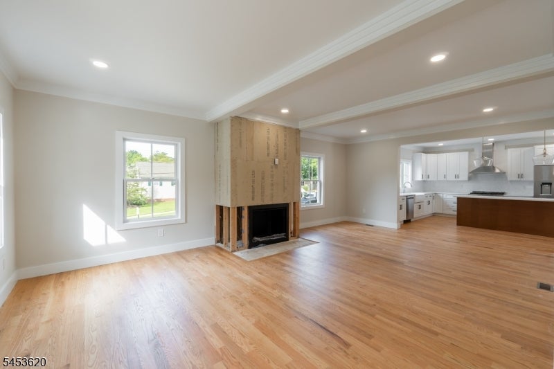 30 E Main St