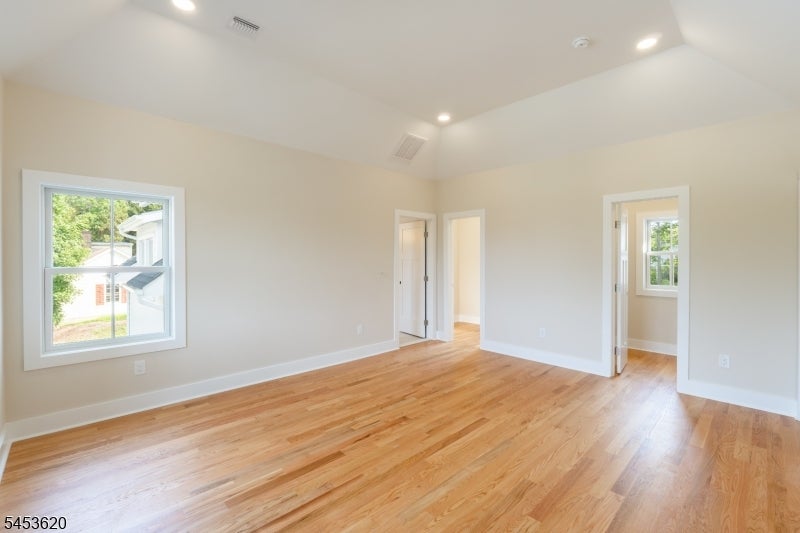 30 E Main St