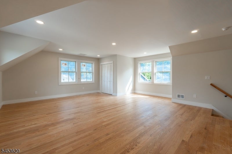 30 E Main St