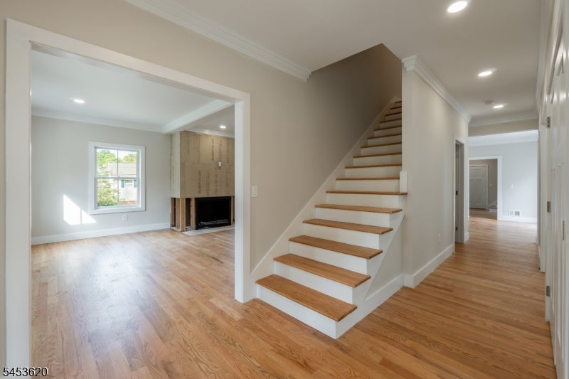 30 E Main St