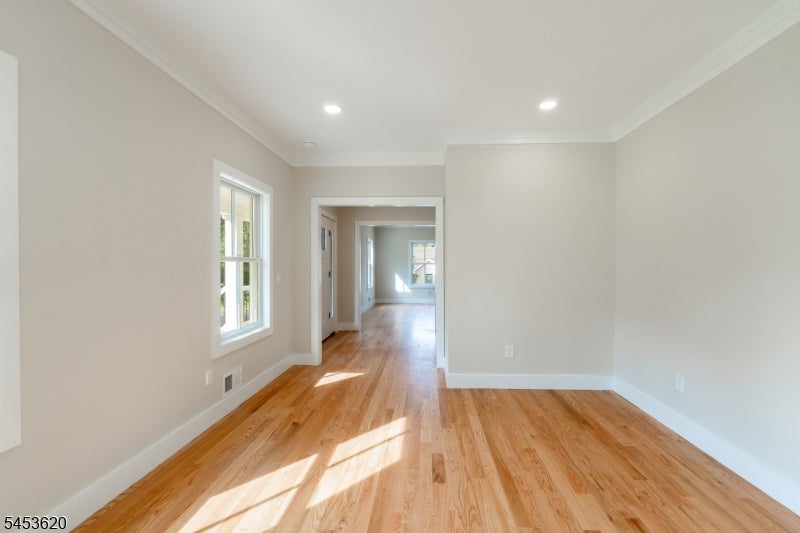 30 E Main St