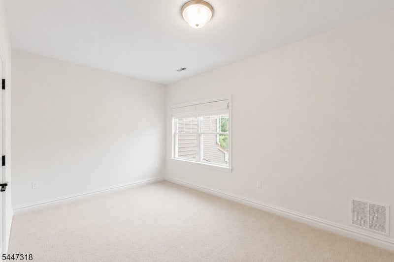 30 Whitney Farm Pl