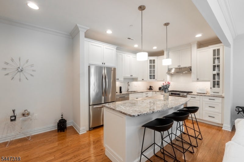30 Whitney Farm Pl