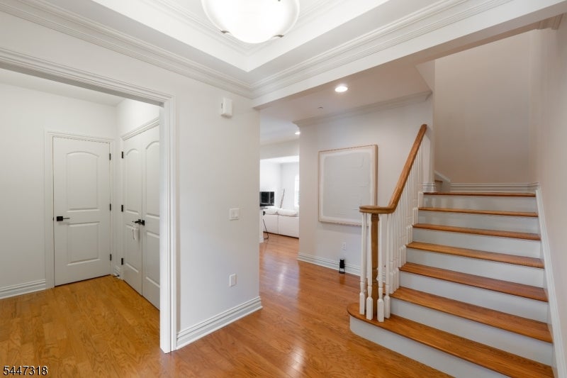 30 Whitney Farm Pl