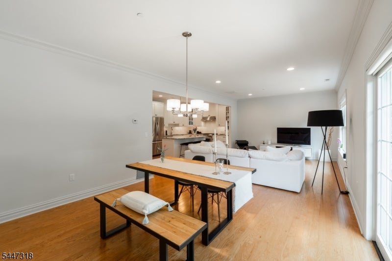 30 Whitney Farm Pl