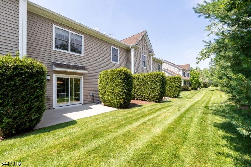 30 Whitney Farm Pl