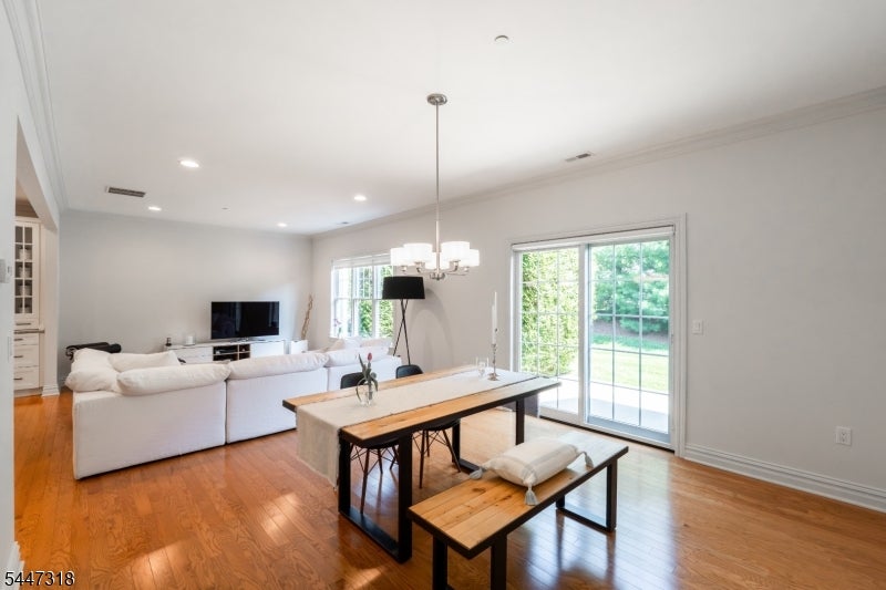 30 Whitney Farm Pl