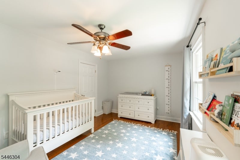 2 Hemlock Ln