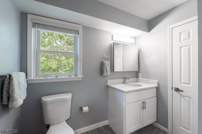 34 Loantaka Way Unit H H