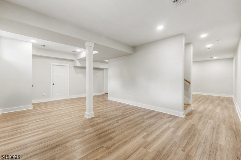 30 E Main St
