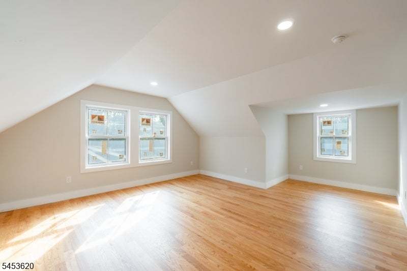 30 E Main St