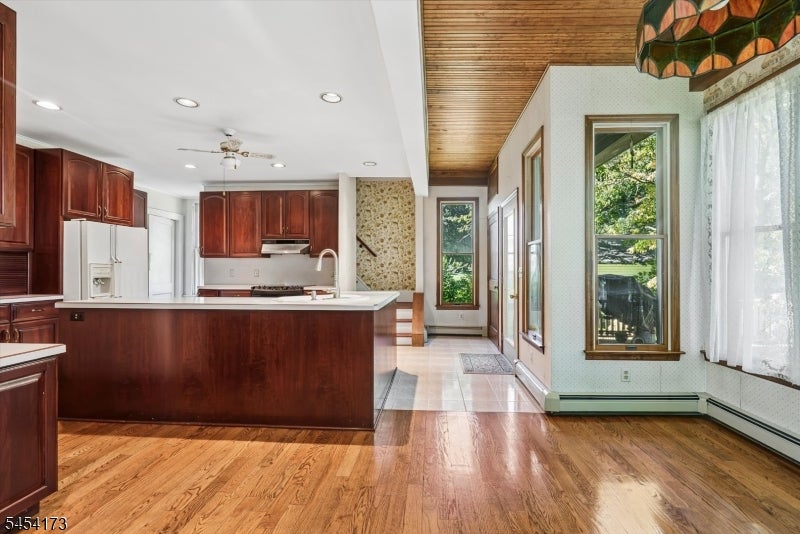 9 Linwood Ave