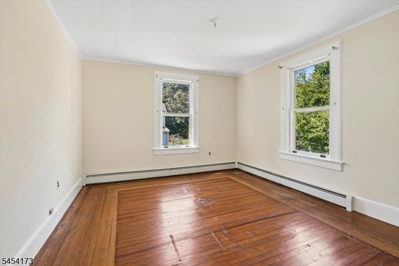 9 Linwood Ave