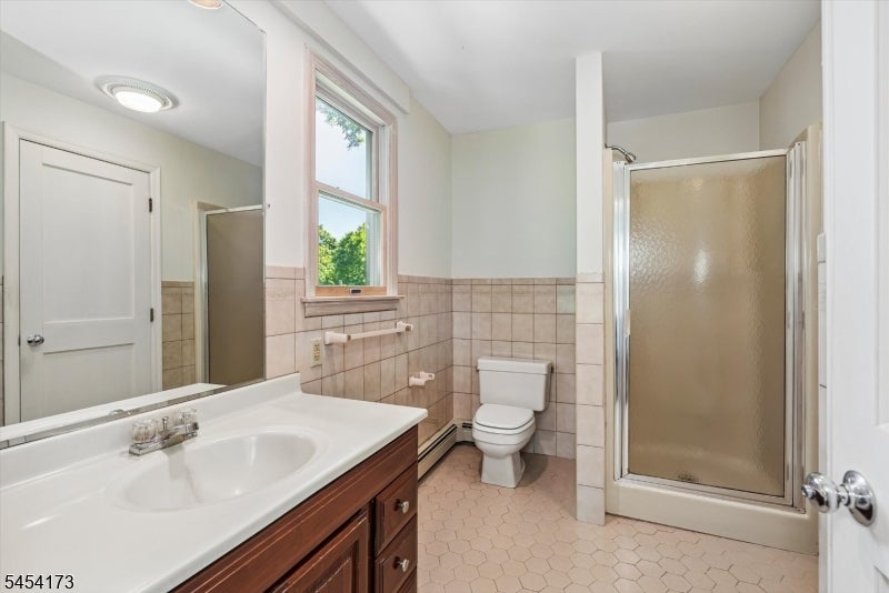 9 Linwood Ave