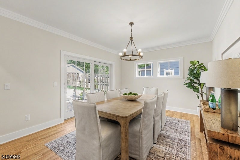 30 E Main St