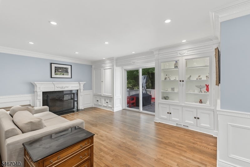109 Meadowbrook Rd