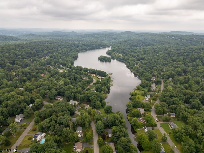 109 Meadowbrook Rd