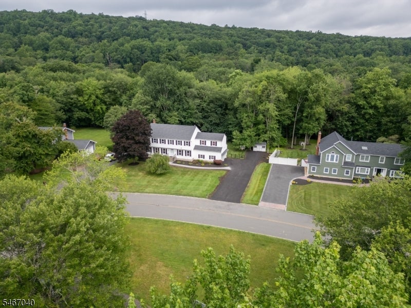 109 Meadowbrook Rd