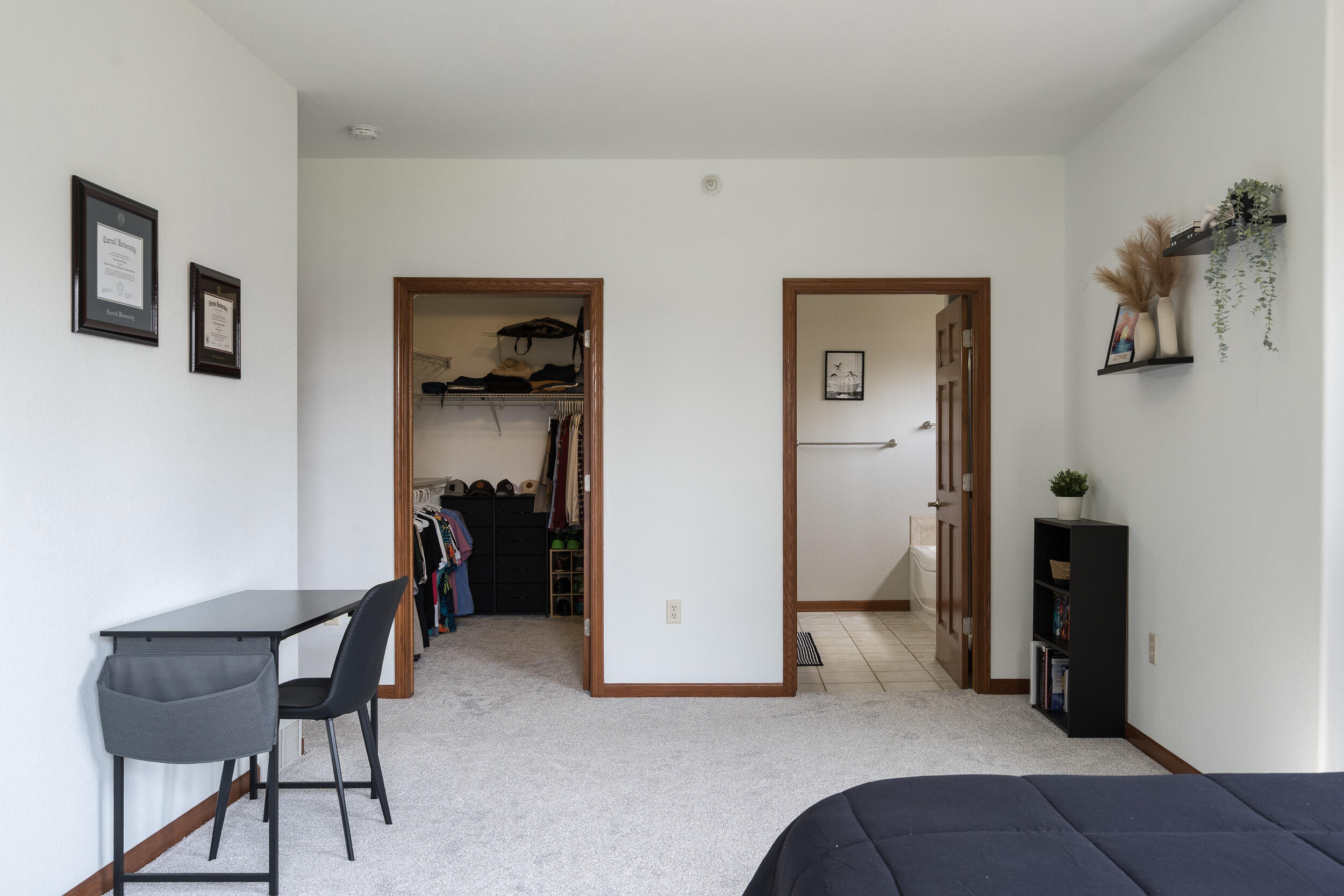 105 N 73rd St