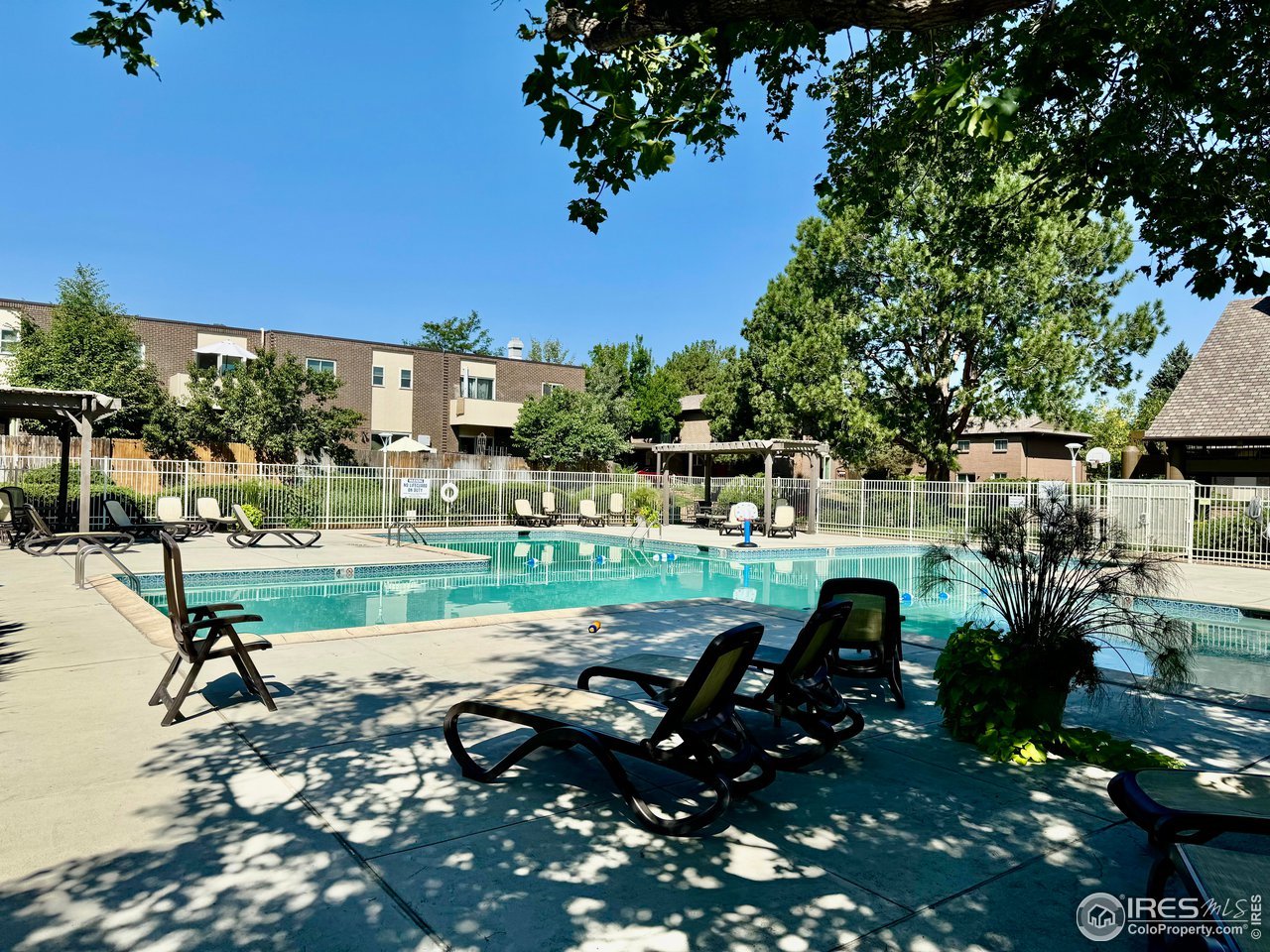 1531 Bradley Dr