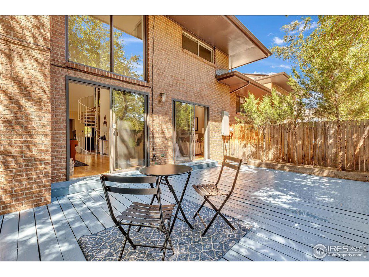 1531 Bradley Dr