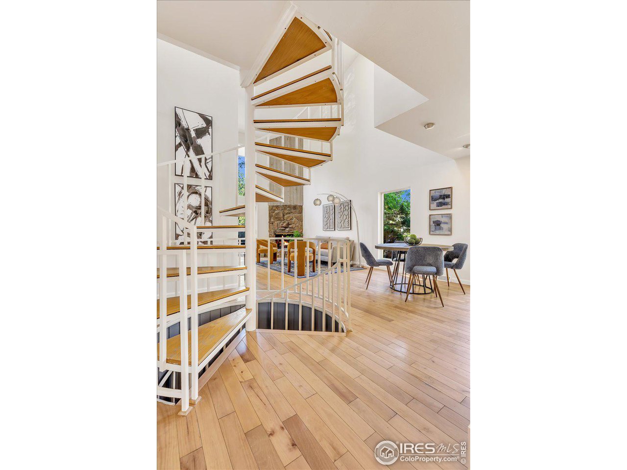 1531 Bradley Dr