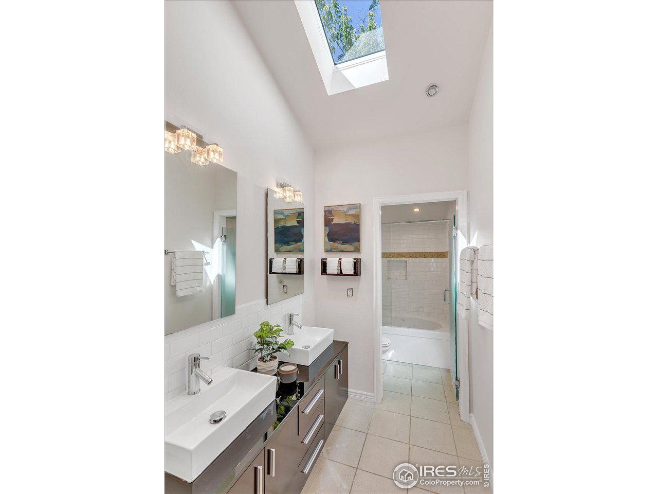1531 Bradley Dr