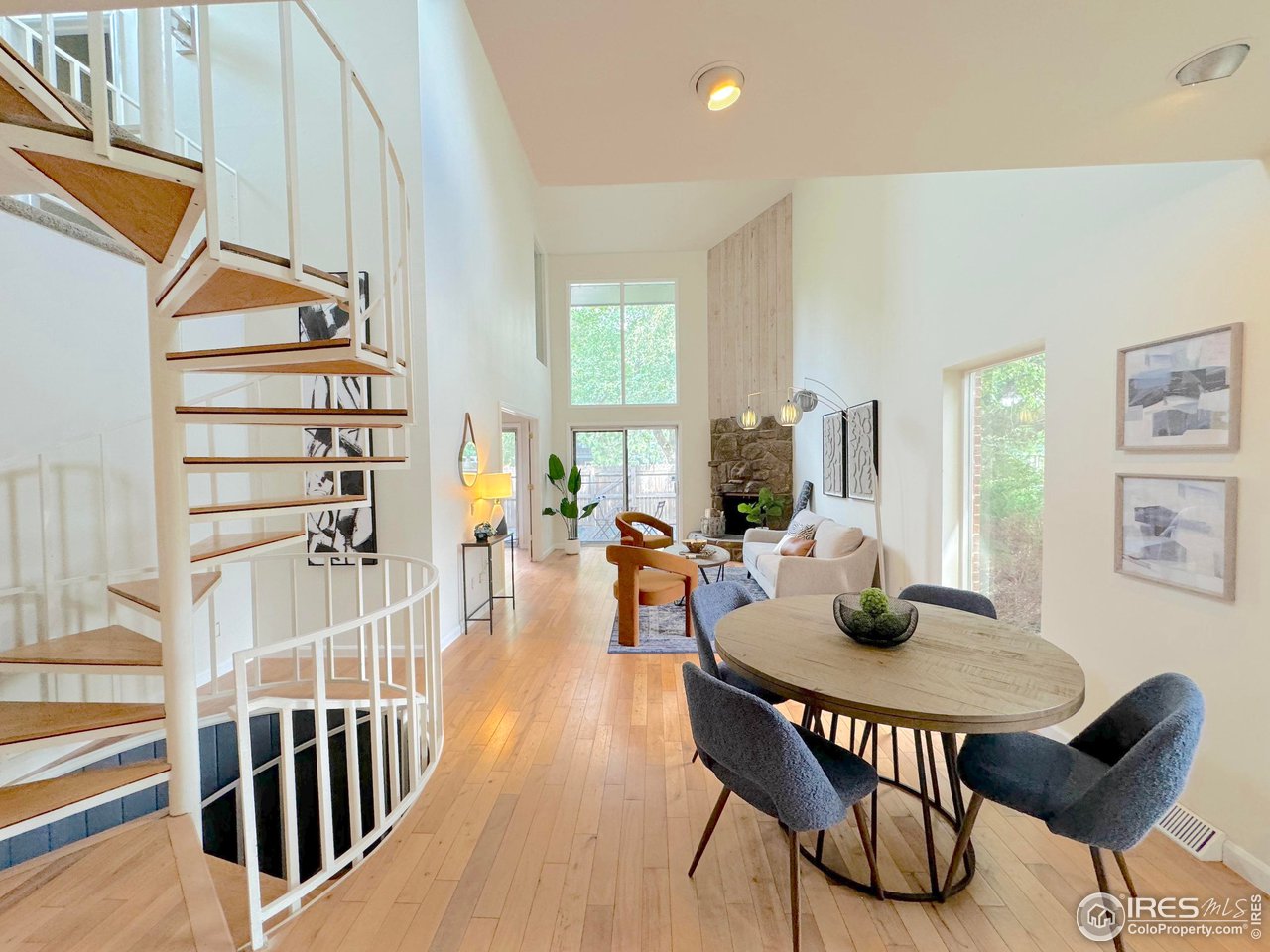 1531 Bradley Dr