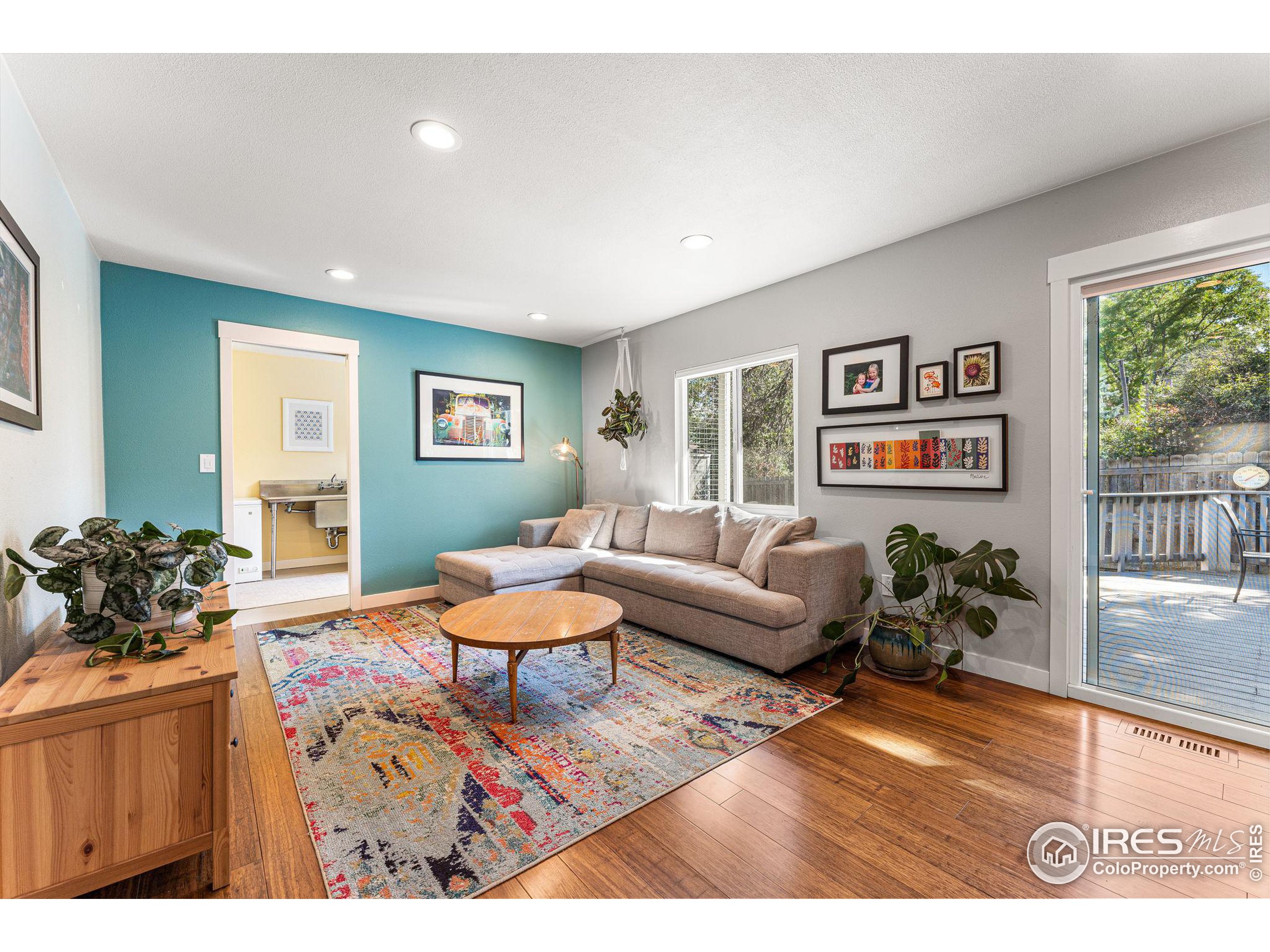300 Lucerne Dr