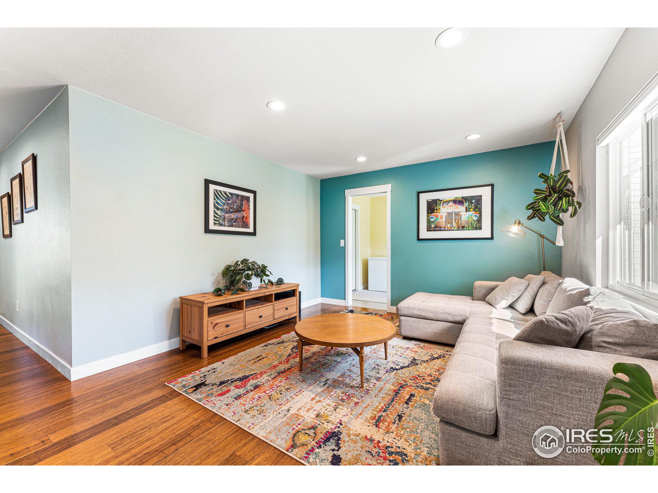 300 Lucerne Dr