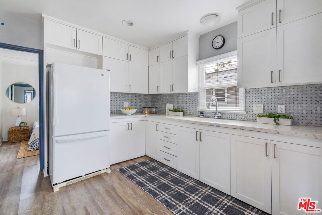 1025 2nd St