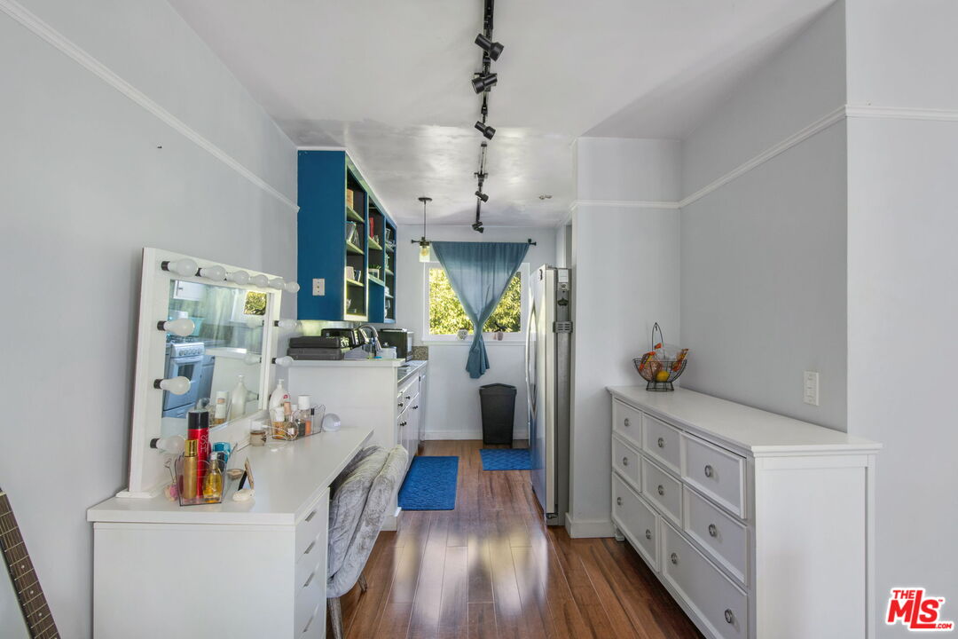 7129 Coldwater Canyon Ave Unit: 10