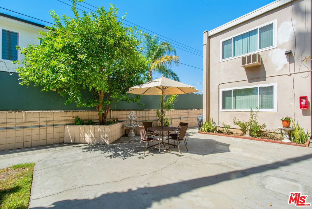 7129 Coldwater Canyon Ave Unit: 10