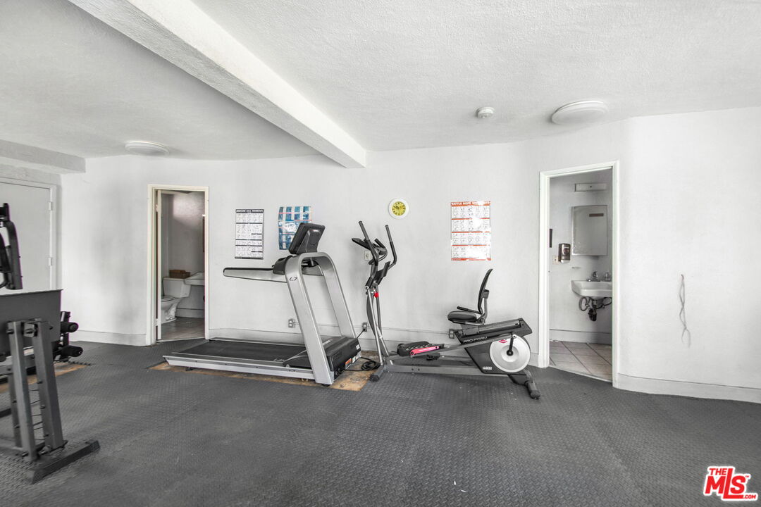 7129 Coldwater Canyon Ave Unit: 10