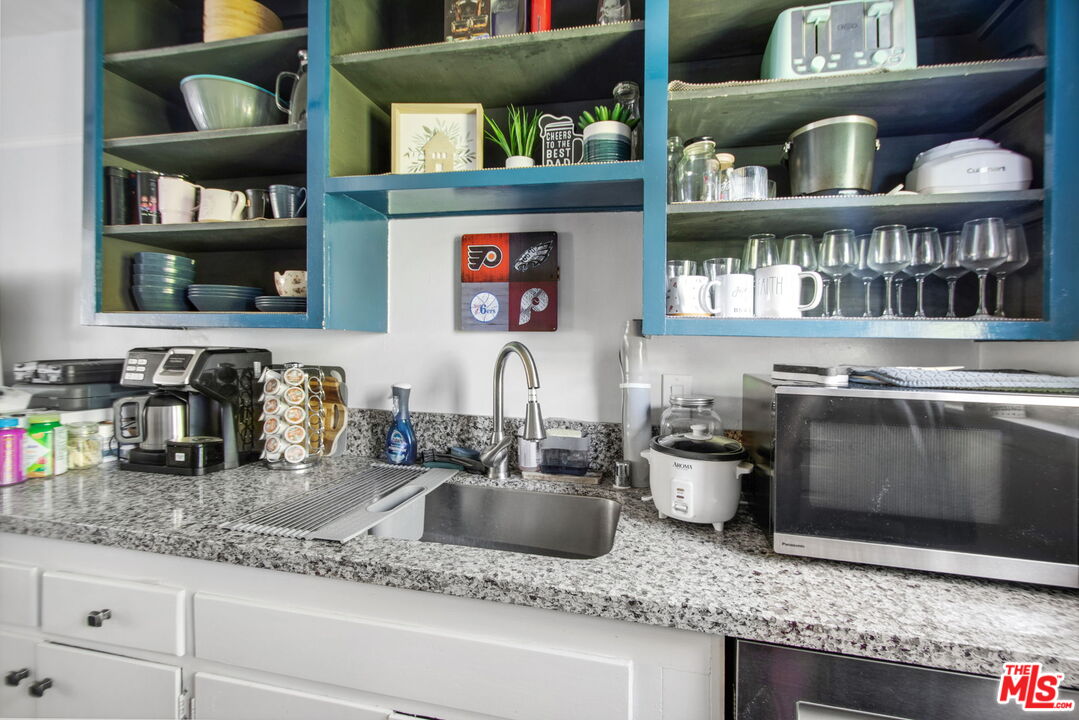 7129 Coldwater Canyon Ave Unit: 10