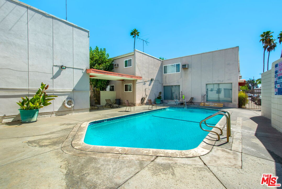 7129 Coldwater Canyon Ave Unit: 10