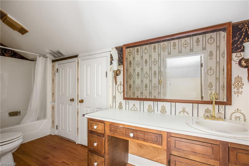 6025 Santa Maria Drive