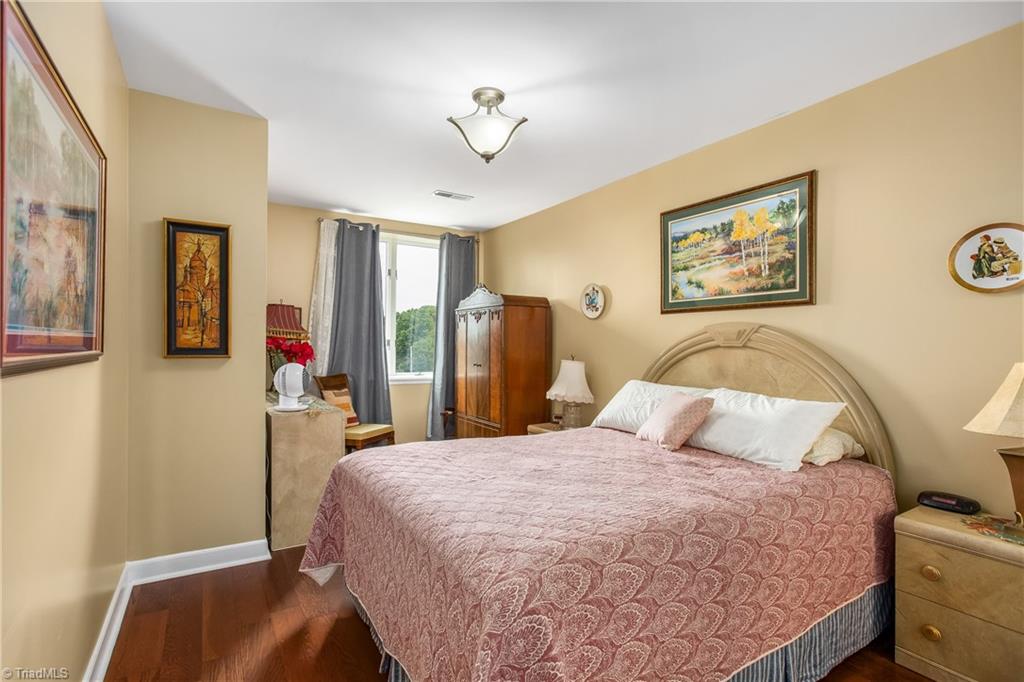 811 W 5th Street # 301, Winston-Salem Unit: 301