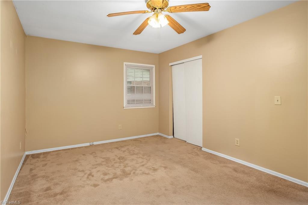 860 Duckview Court, Winston-Salem