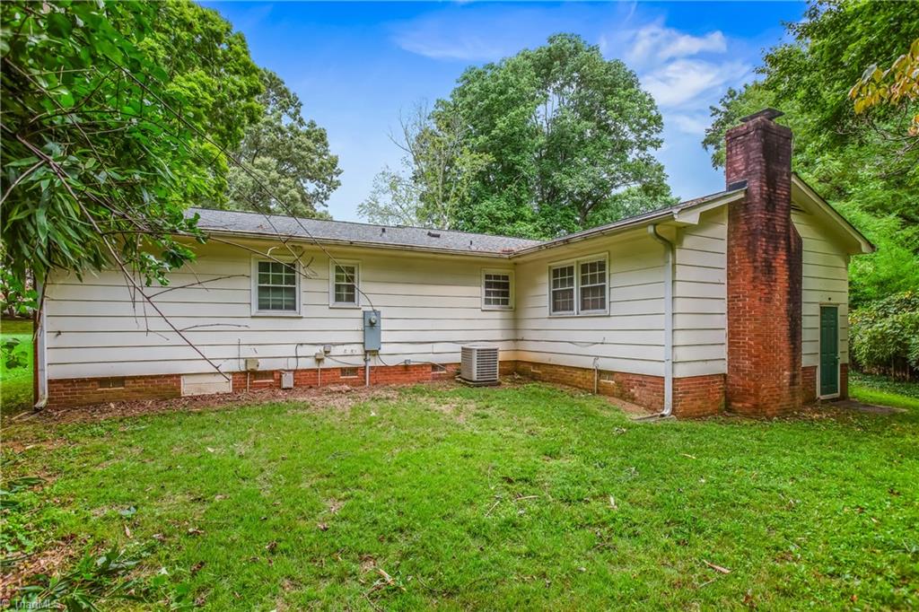 860 Duckview Court, Winston-Salem