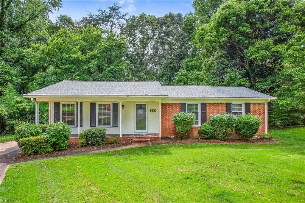 860 Duckview Court, Winston-Salem