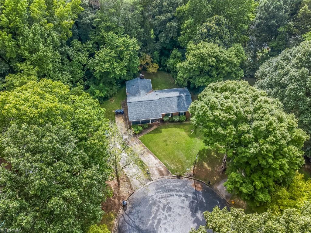 860 Duckview Court, Winston-Salem