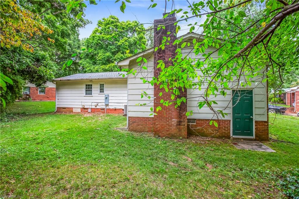 860 Duckview Court, Winston-Salem