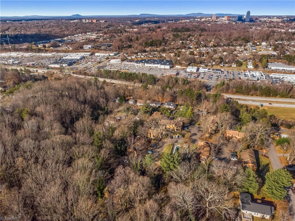 124 Cloister Oaks Circle, Winston-Salem