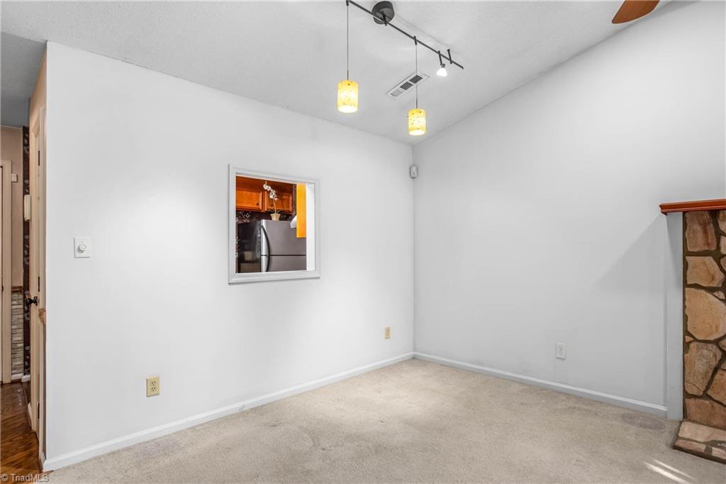 124 Cloister Oaks Circle, Winston-Salem