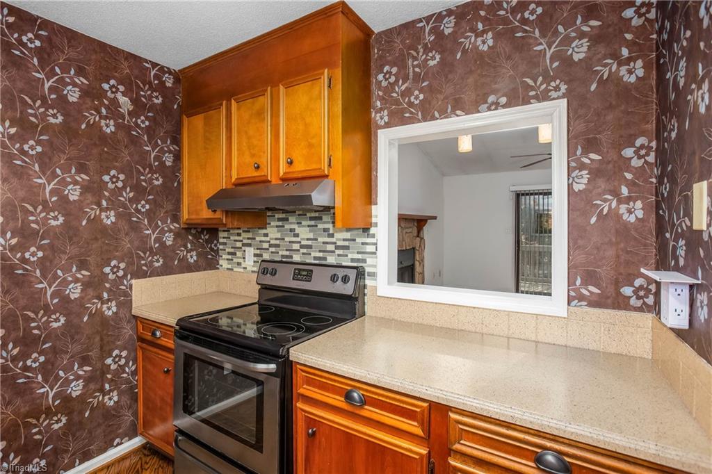 124 Cloister Oaks Circle, Winston-Salem