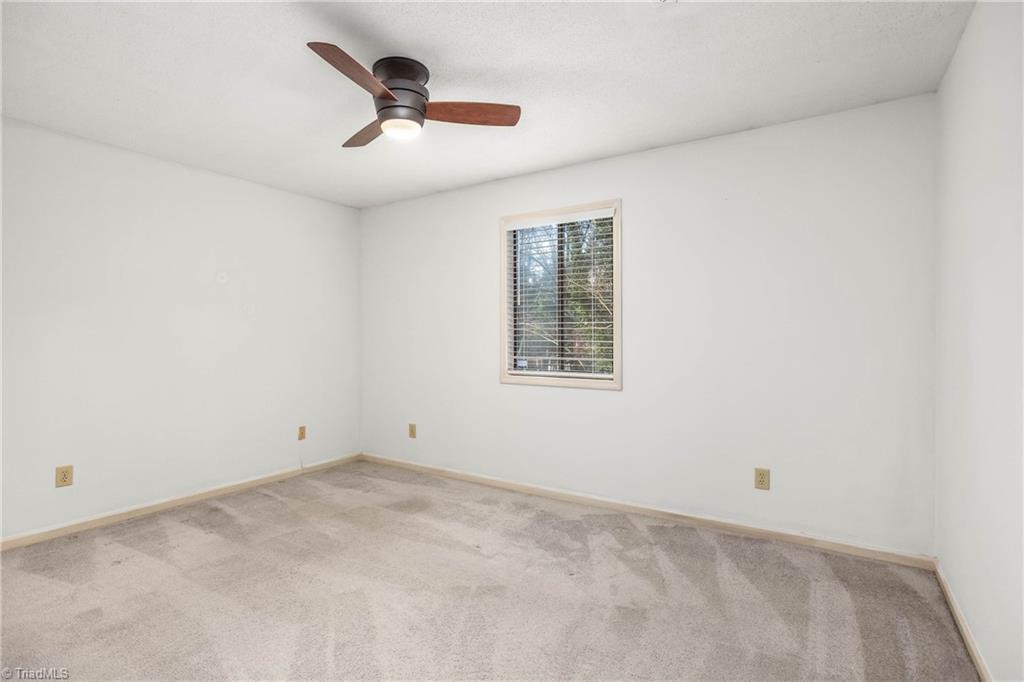 124 Cloister Oaks Circle, Winston-Salem