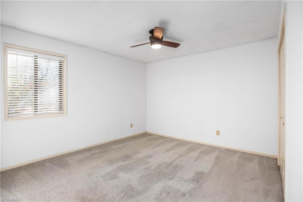 124 Cloister Oaks Circle, Winston-Salem