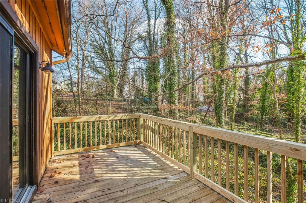 124 Cloister Oaks Circle, Winston-Salem